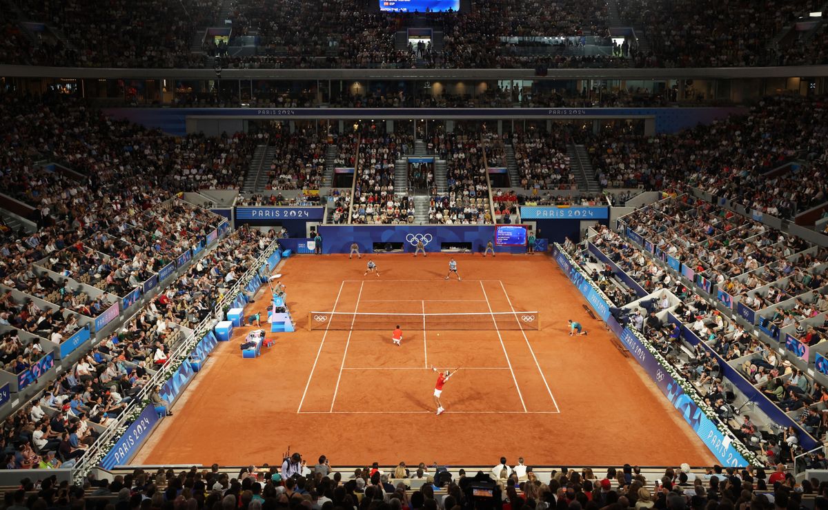 How many sets are played in tennis matches at the 2024 Olympic Games