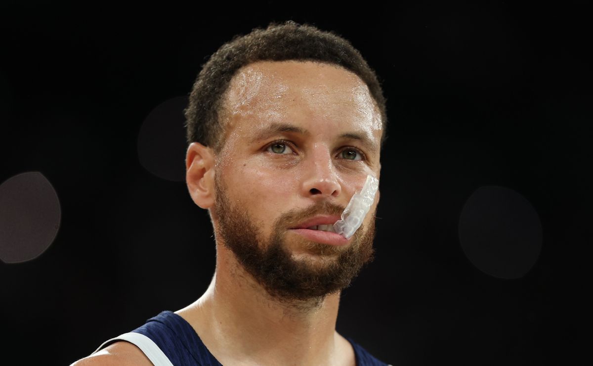 Stephen Curry shares incredible video after winning gold medal with Team USA at the 2024 Paris Olympics