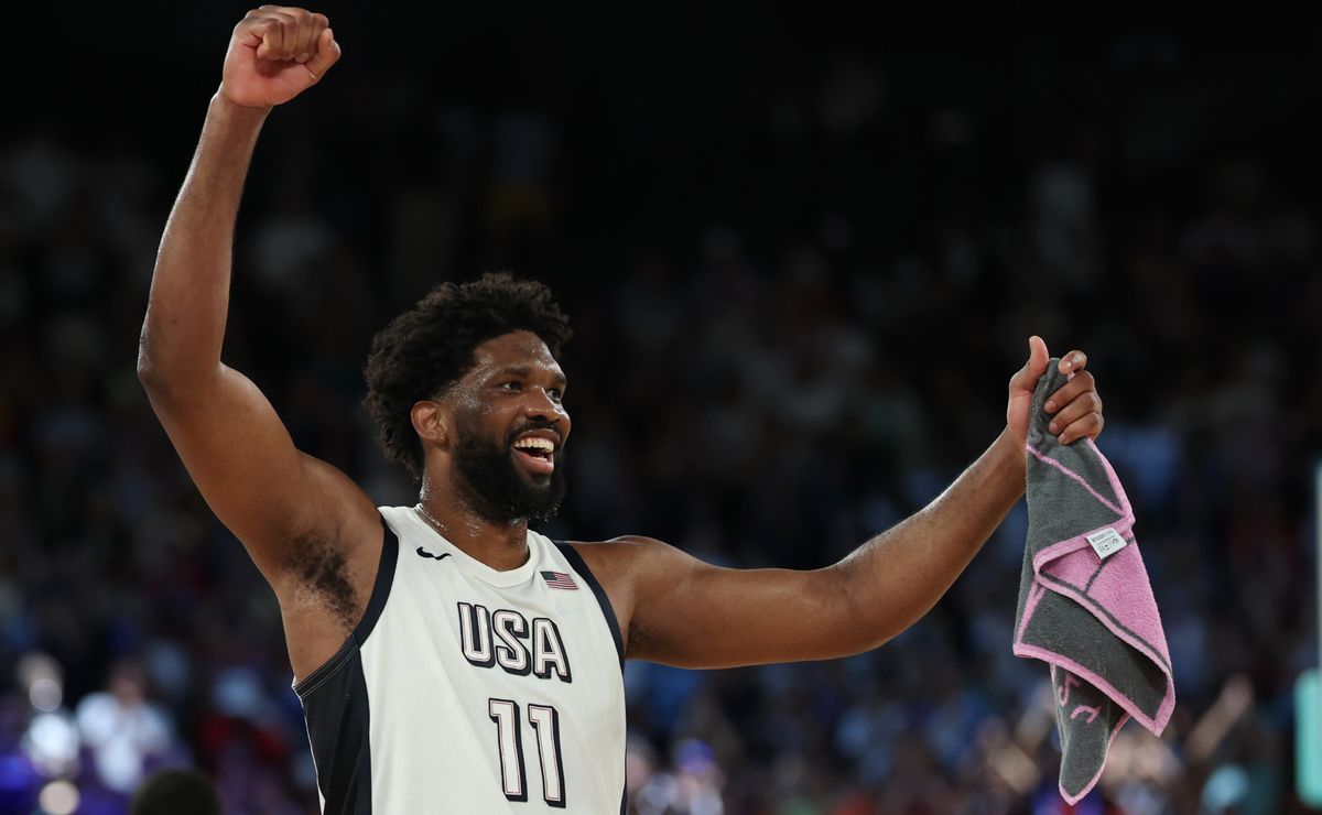 Video Joel Embiid, LeBron James react to French fans booing at medal