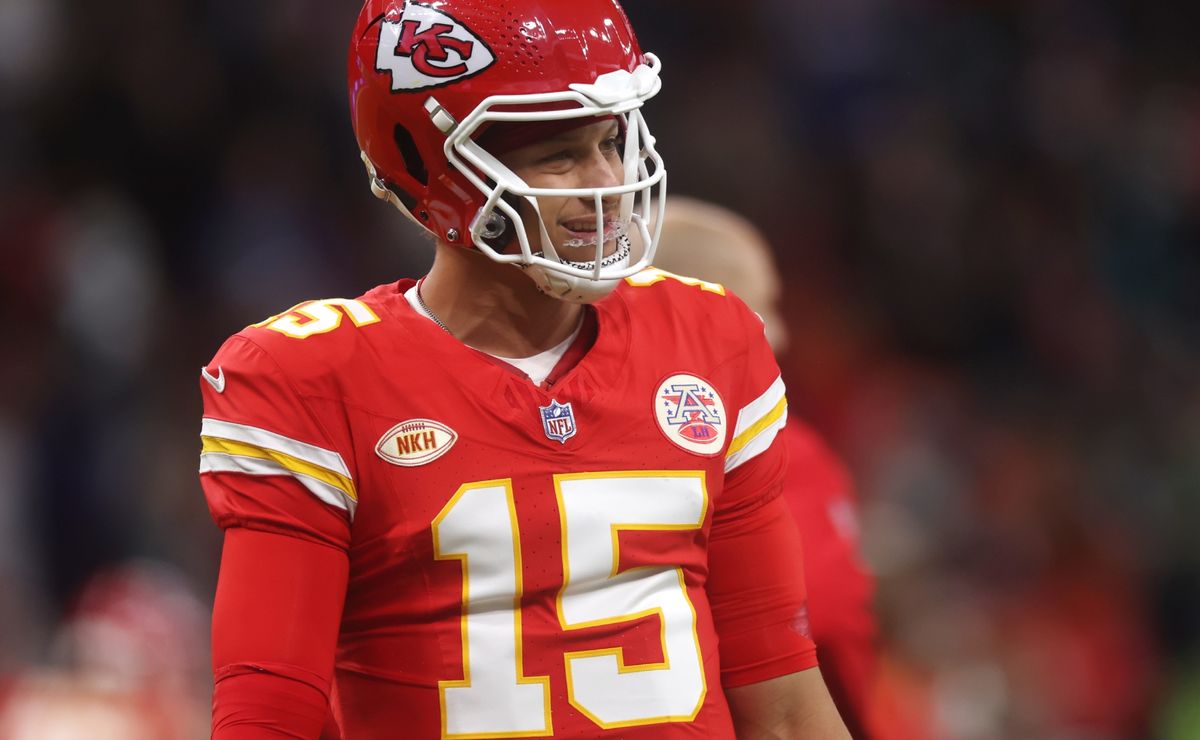 NFL News: Former Cowboys QB claims Aaron Rodgers, Jets can dethrone Patrick Mahomes’ Chiefs