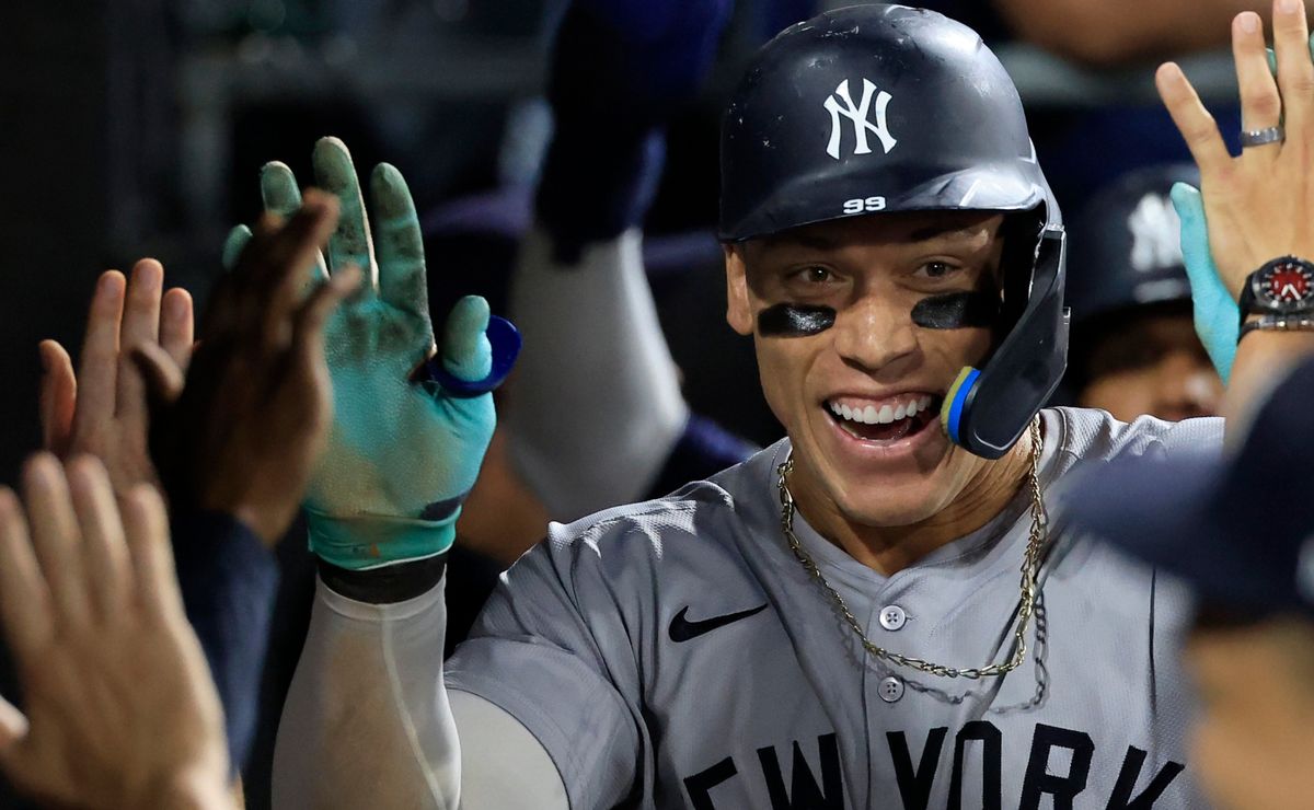 Aaron Judge of the Yankees hits his historic 300th home run in the MLB