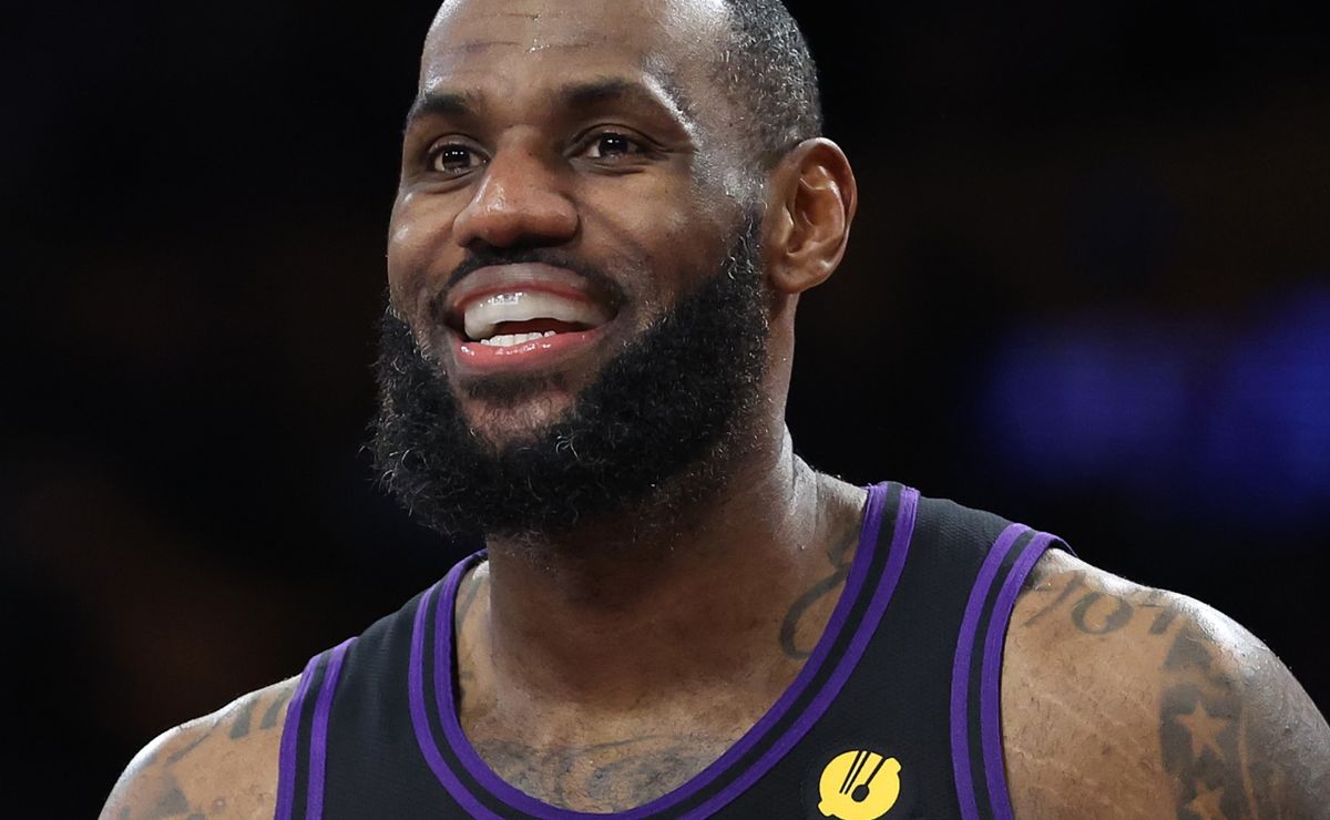 NBA News: Lakers star LeBron James makes huge statement about playing alongside Bronny