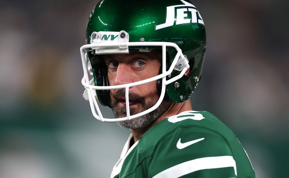 NFL News: Jets QB Aaron Rodgers shares thoughts after big win over Patriots