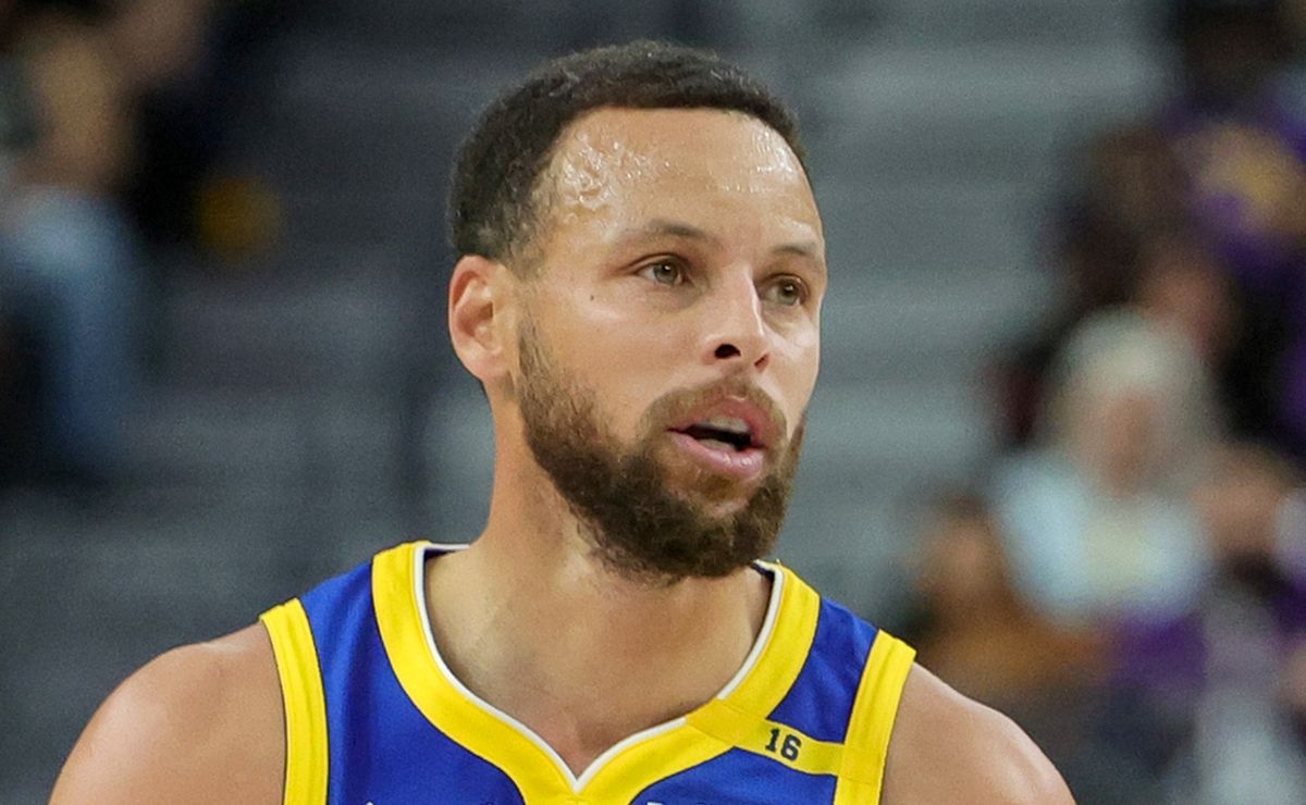 NBA News Looney delivers important message to Curry, Warriors ahead of