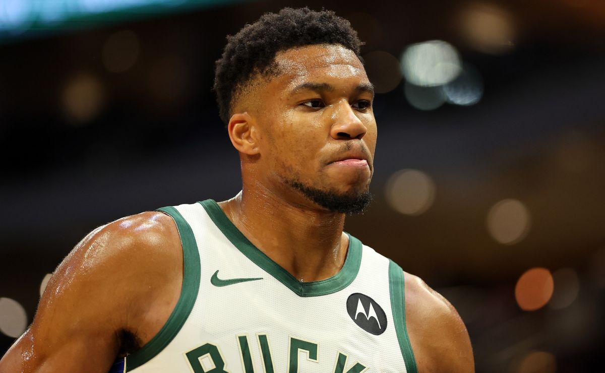 NBA News: Bucks’ Giannis Antetokounmpo surprisingly names Celtics star as league’s best player