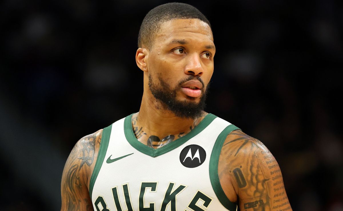 NBA News: Damian Lillard sets the record straight about leading the Bucks with Antetokounmpo