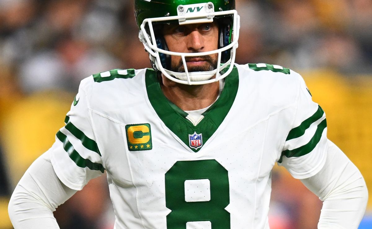 NFL News: Jets HC Jeff Ulbrich provides major update on Aaron Rodgers’ injury