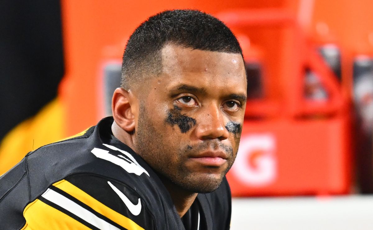 Steelers contemplate blockbuster trade to make Super Bowl run with Russell Wilson