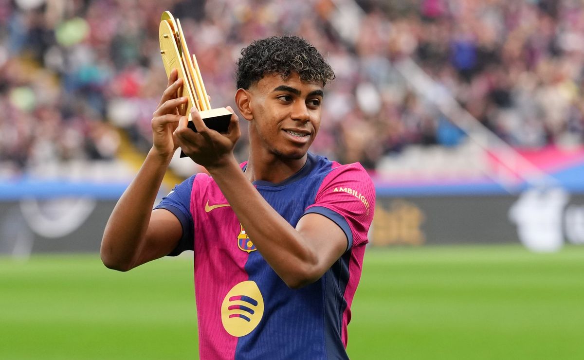 Lamine Yamal reaches Lionel Messi's debut age: The differences between