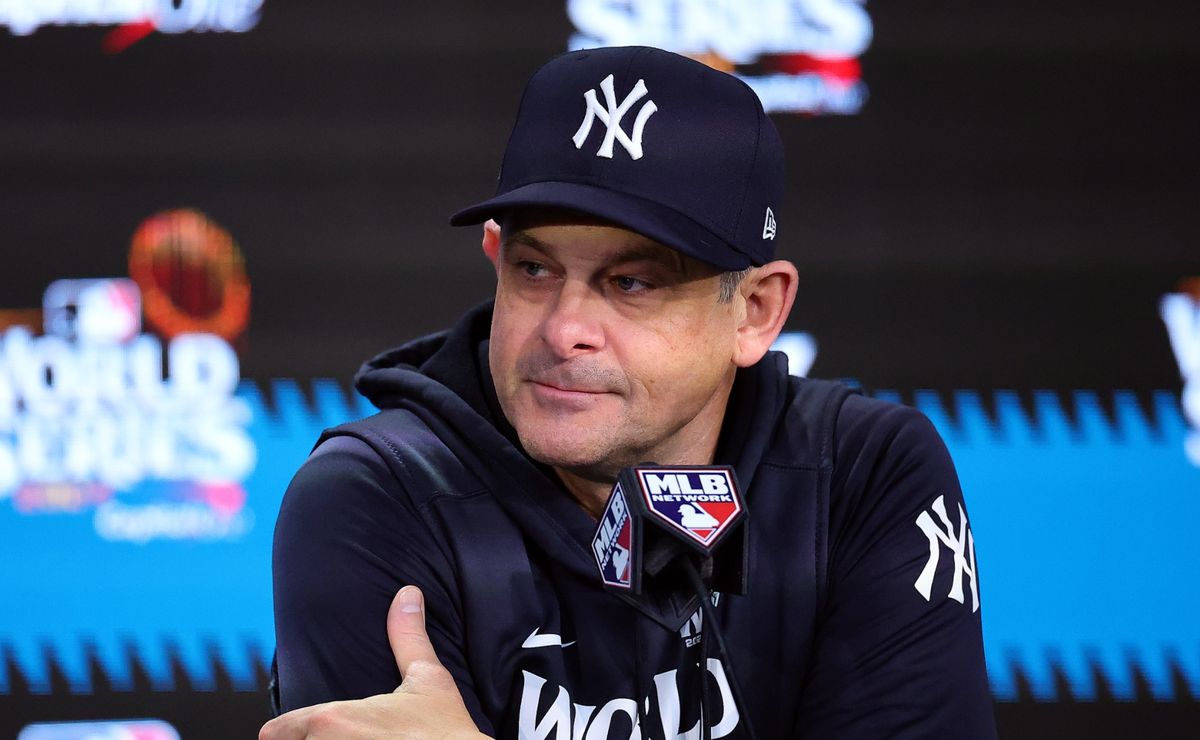 MLB News Yankees make key announcement on Aaron Boone's future for