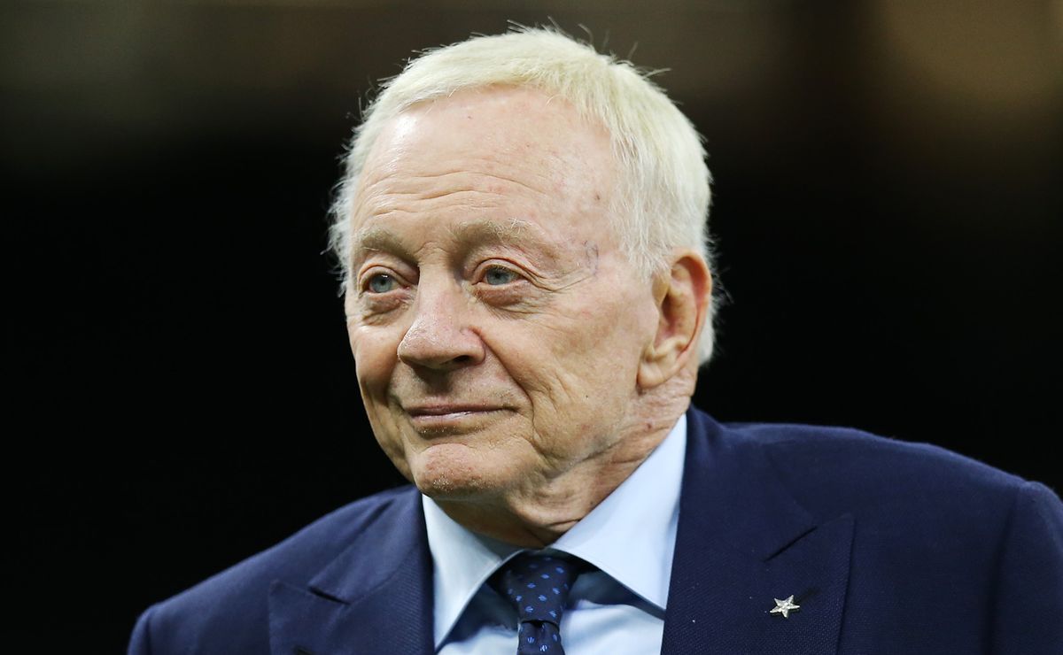 NFL News: Jerry Jones sends clear message to Dallas Cowboys about tanking  after Dak Prescott's injury