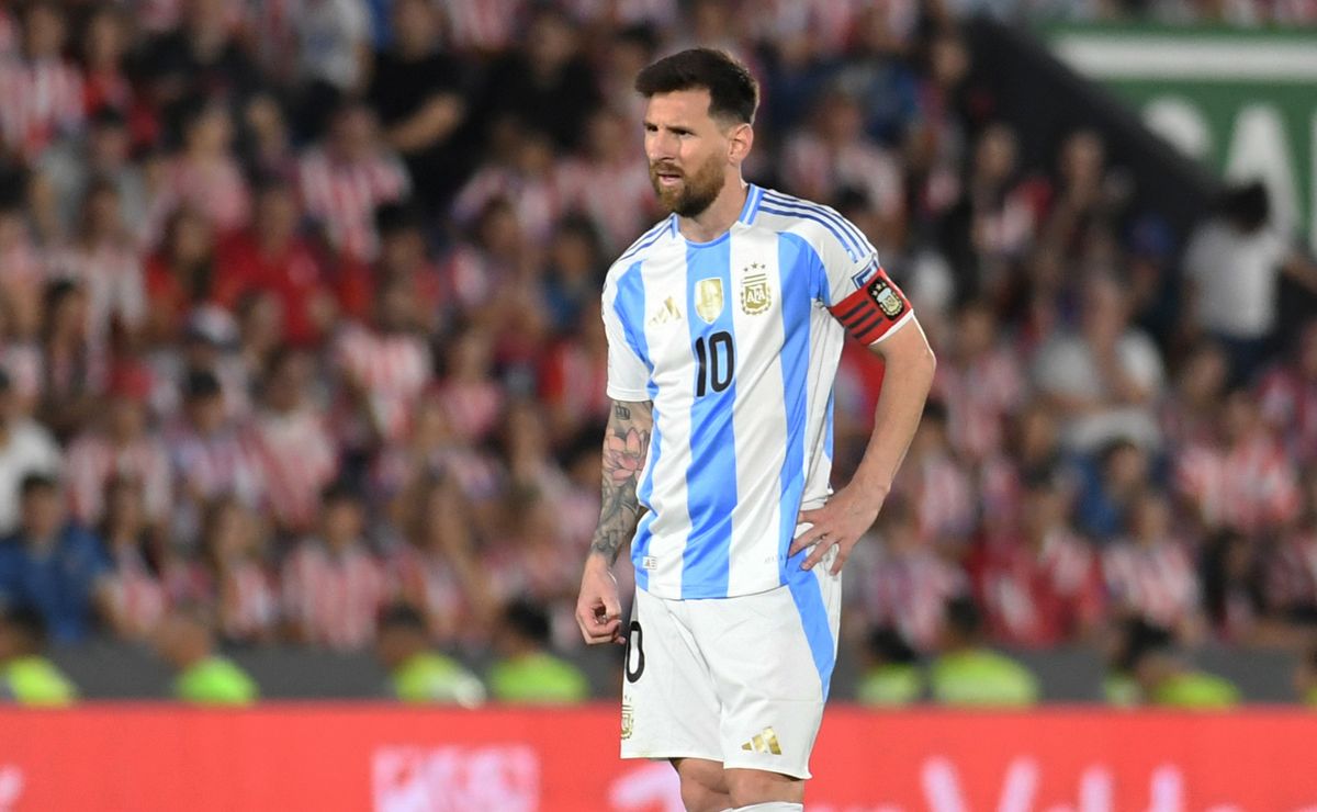 With goals by Alderete and Sanabria, Paraguay upset Messi's Argentina