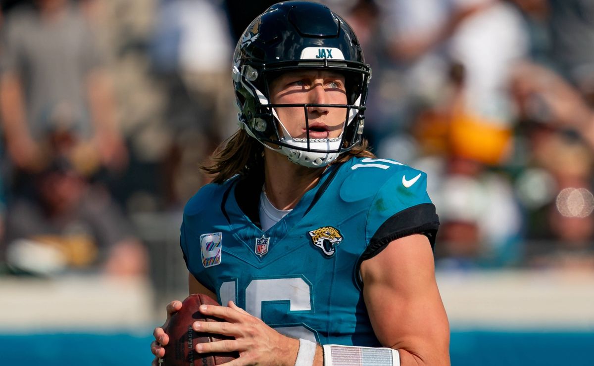 NFL News Jaguars make 45 million move to help Trevor Lawrence, Doug