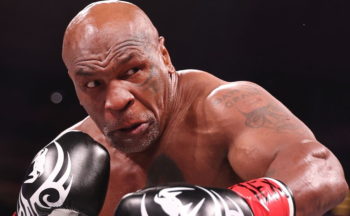 Mike Tyson's candid response to fighting a Former World Champion after