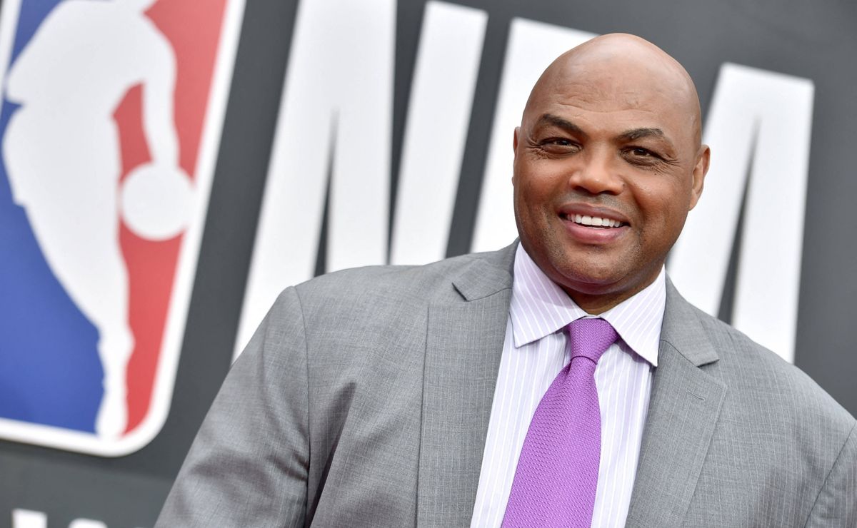 Charles Barkley offers clever proposal to prevent NBA from being overshadowed by the NFL