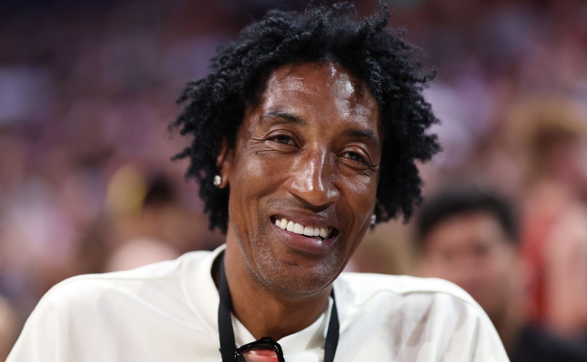 Chicago Bulls legend Scottie Pippen picks the greatest NBA player of all time