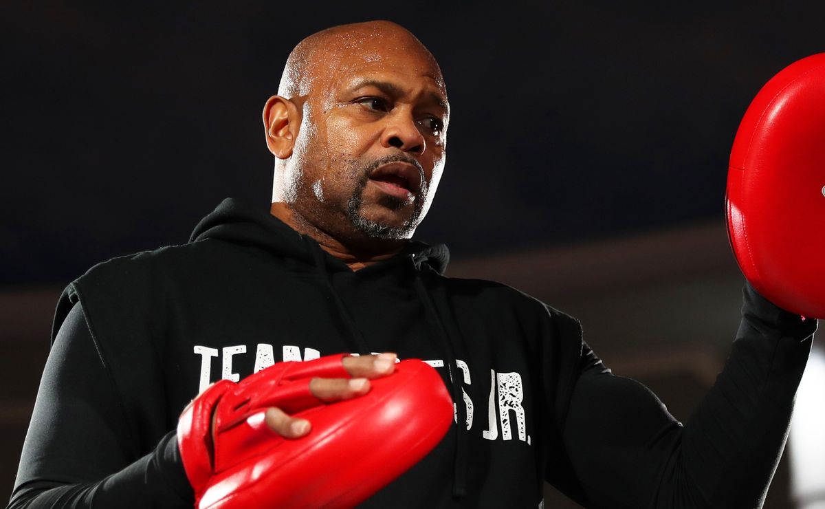 Roy Jones Jr. makes bold prediction about potential Canelo Alvarez vs. Terence Crawford showdown