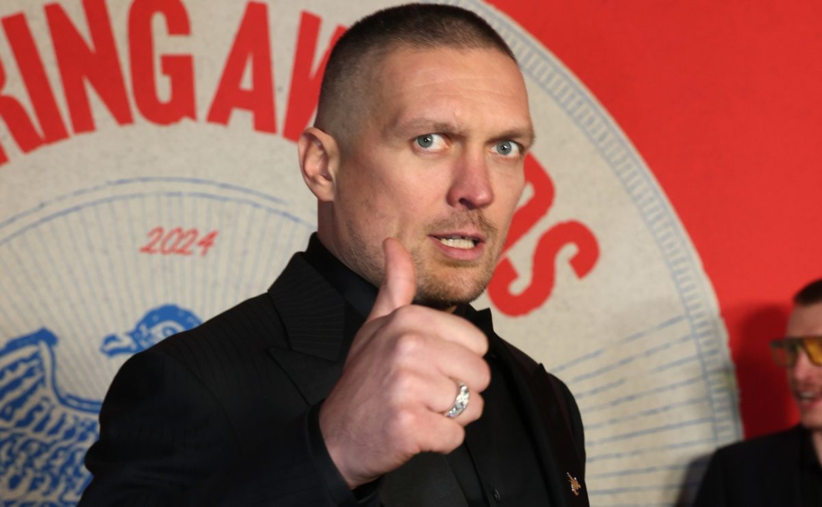 Usyk breaks silence on potential clash with cruiserweight champion