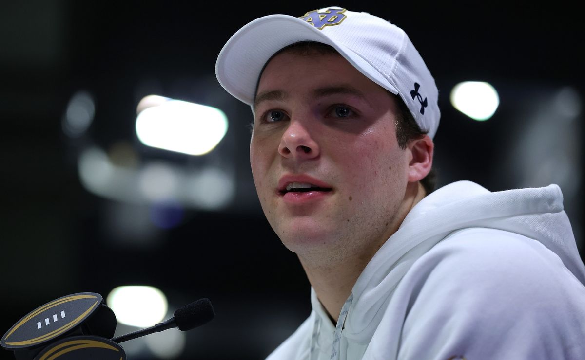 NCAAF News Notre Dame QB Riley Leonard sends warning ahead of the 2025 NFL Draft Bolavip US