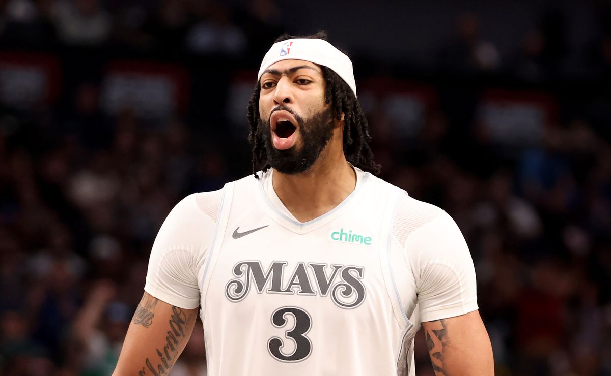 NBA News: Anthony Davis makes history and shares hopeful injury update in Mavericks debut