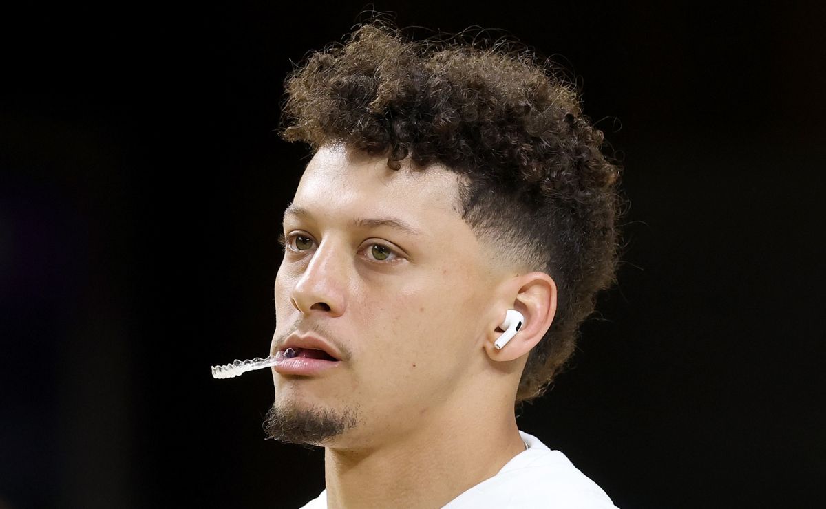 NFL imposes huge fine on Eagles player after Patrick Mahomes was hit by Jalen Carter during Kansas City Chiefs loss in Super Bowl