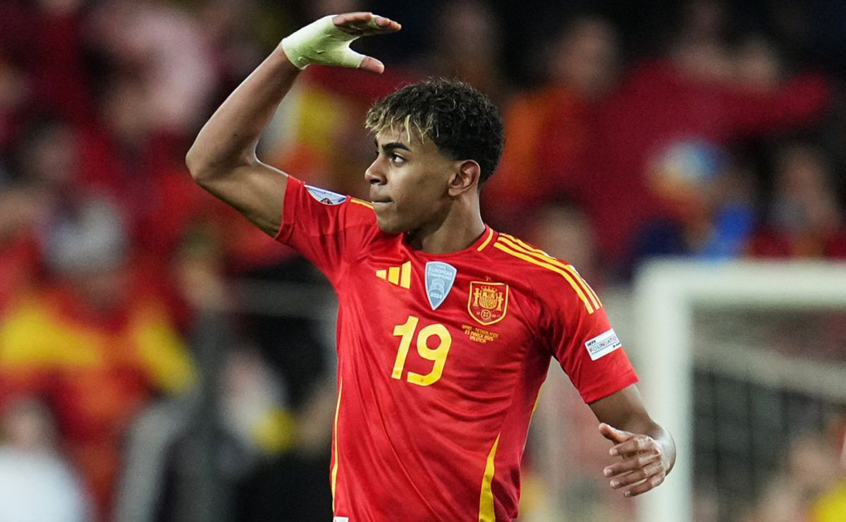 Video: Lamine Yamal scores clutch goal for Spain against Netherlands in ...