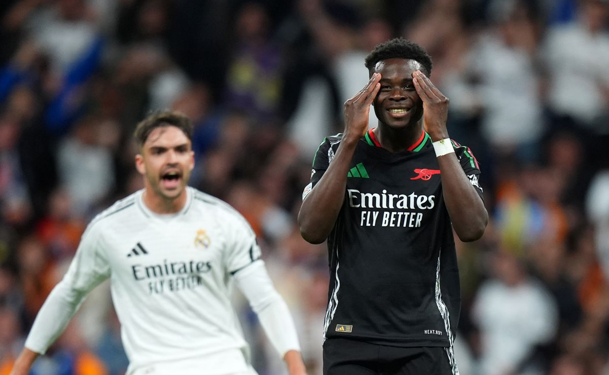 Bukayo Saka reacts after missing from the penalty spot
