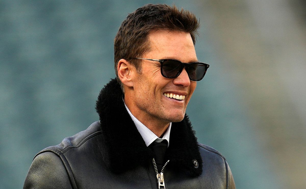 Tom Brady's thoughts on Shedeur Sanders' unexpected slide in the 2025