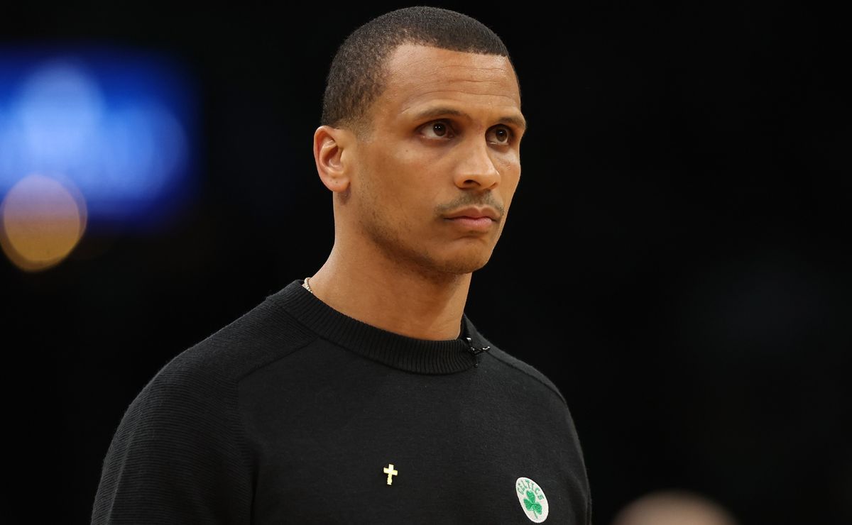 Joe Mazzulla S Net Worth How Much Money Does The Celtics Coach Have