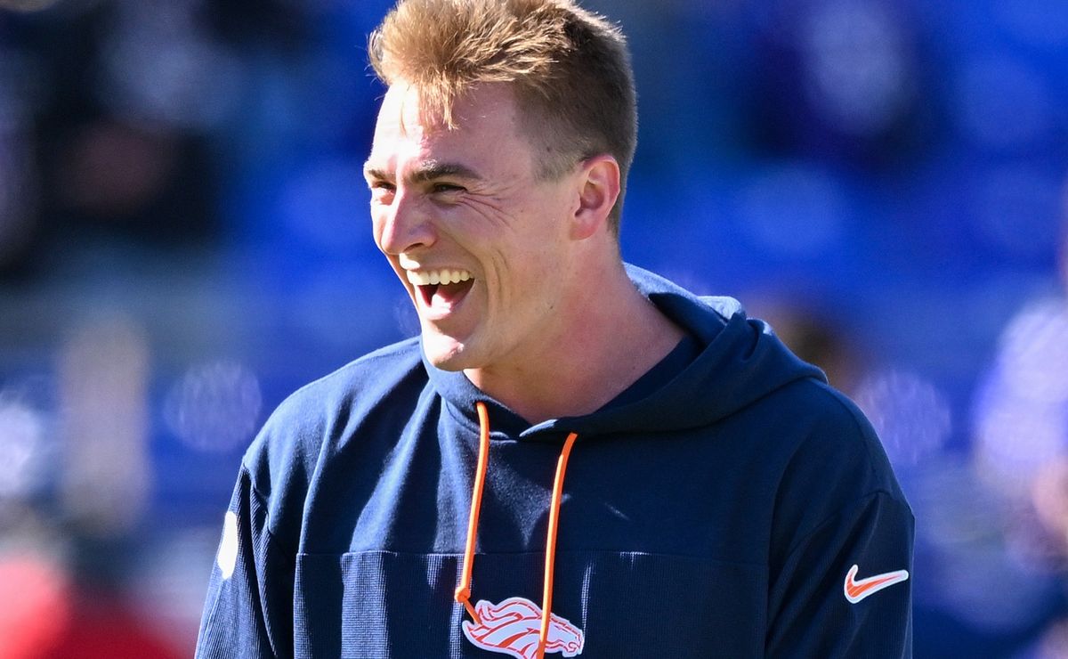 Alex Singleton Poised for Comeback After ACL Injury