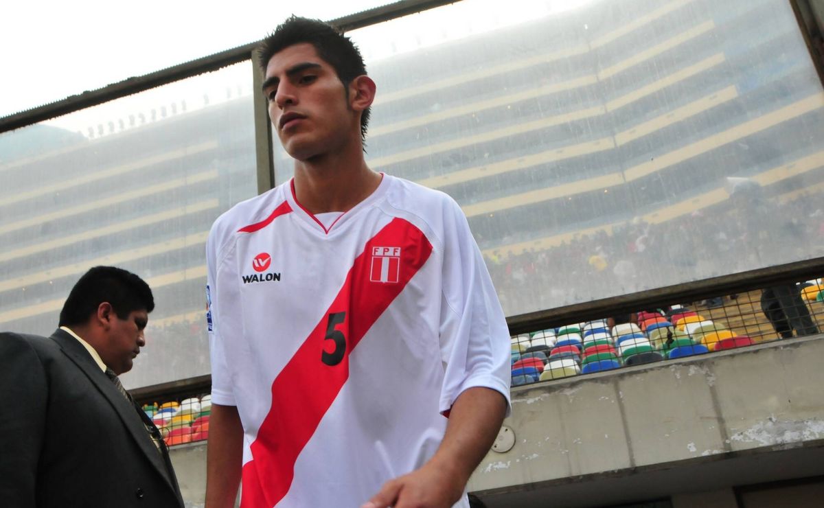 Carlos Zambrano asusta en la Selección Peruana con confesión - Bolavip