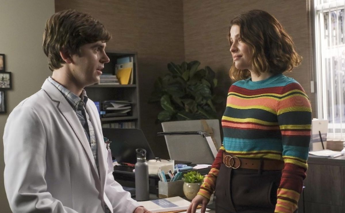La relación de Paige Spara y Freddie Highmore fuera de The Good Doctor ...
