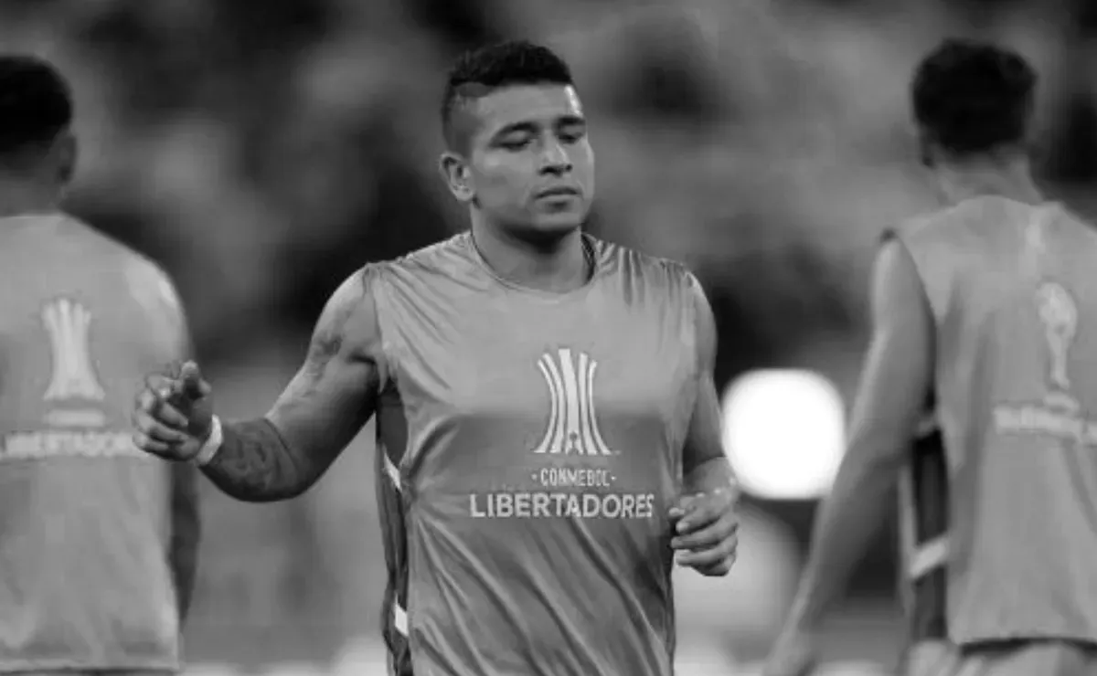 VIDEO | La primera reacción de los jugadores de Barcelona y Emelec tras el fallecimiento de Mario Pineida