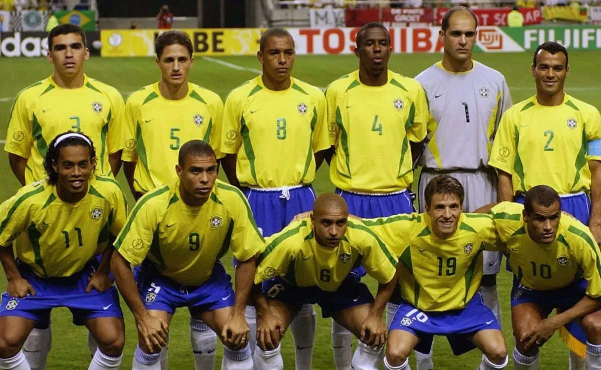 Brazilian Football Star: Triumph & Tragedy