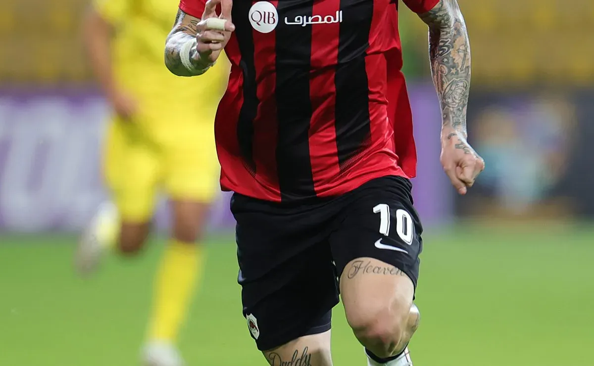 Flamengo planeja negociar Cebolinha e busca reposição com Róger Guedes.