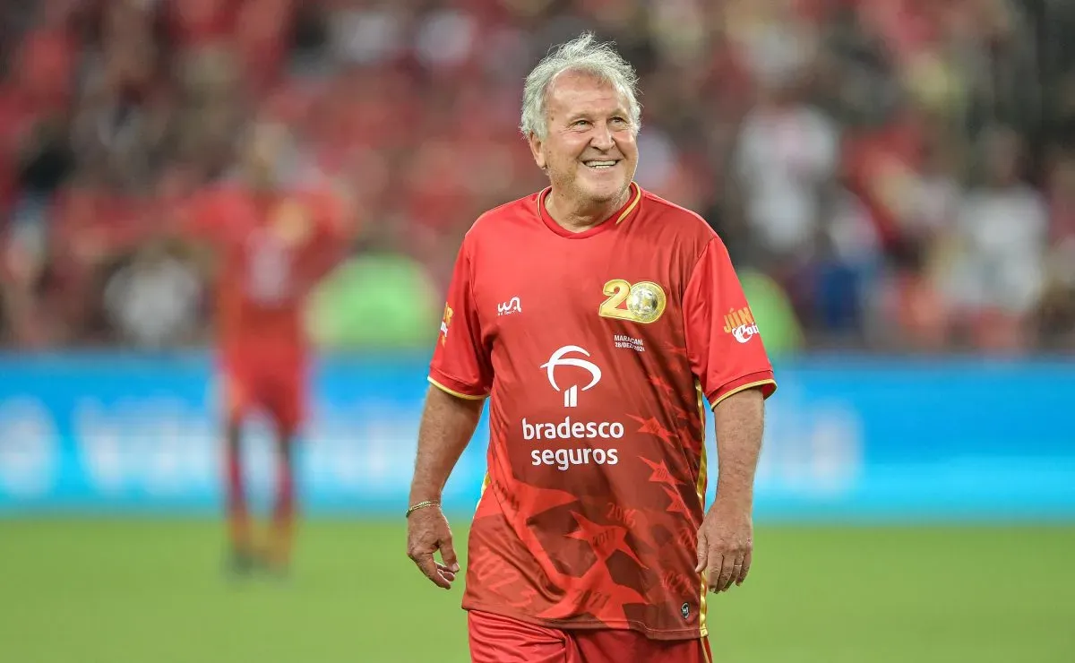 Zico retorna ao Flamengo como embaixador com contrato até 2027.