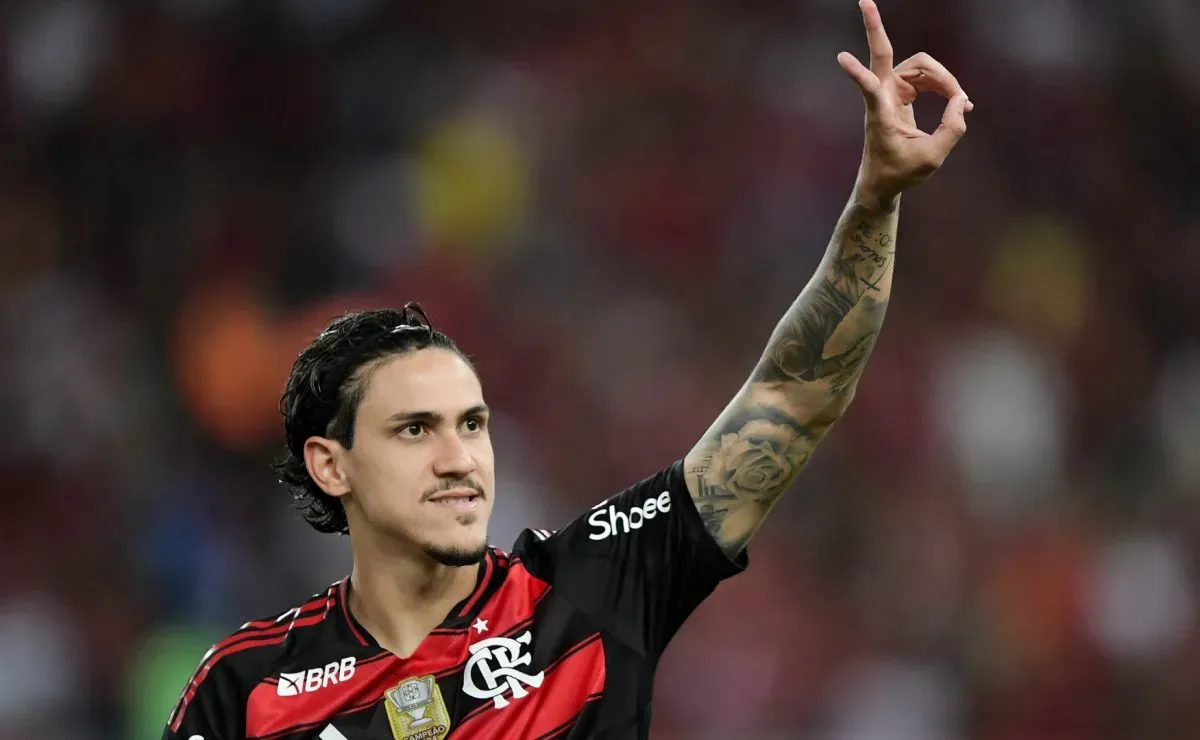 Comparativo entre os Elencos do Flamengo e Esperánce no Mundial de Clubes