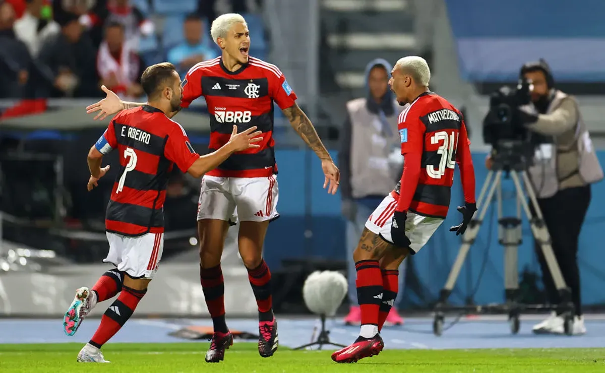Flamengo busca vitória decisiva contra Chelsea para avançar nas oitavas do Mundial.