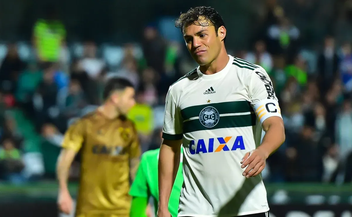 Kléber Gladiador tem prisão decretada por falta de pensão alimentícia
