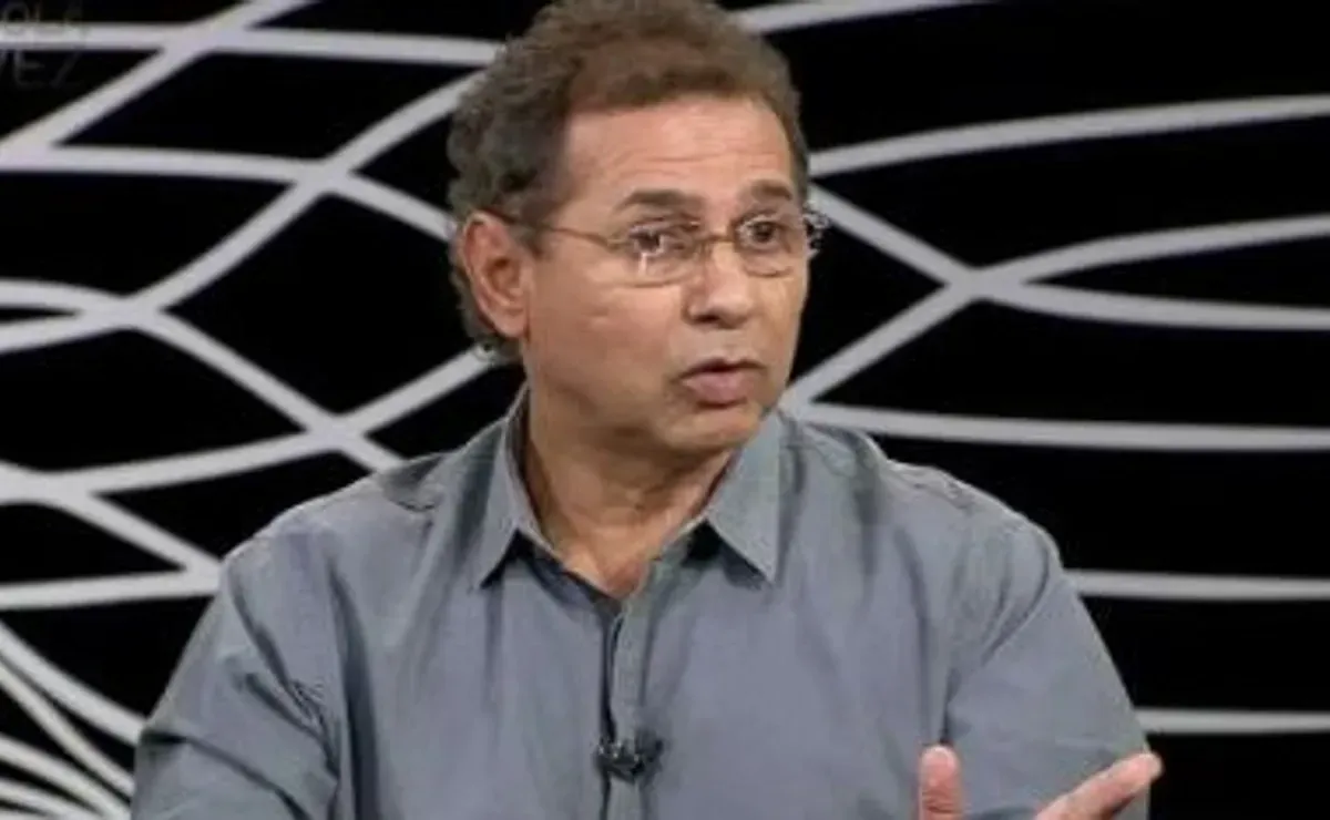 Debate sobre polêmico pênalti marca partida entre Corinthians e Red Bull Bragantino.