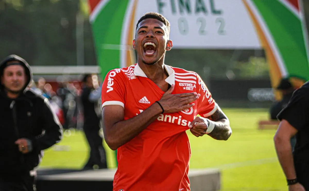 Colorado Finaliza Venda Definitiva de Matheus Dias ao Nacional da Madeira: Veja os Detalhes!