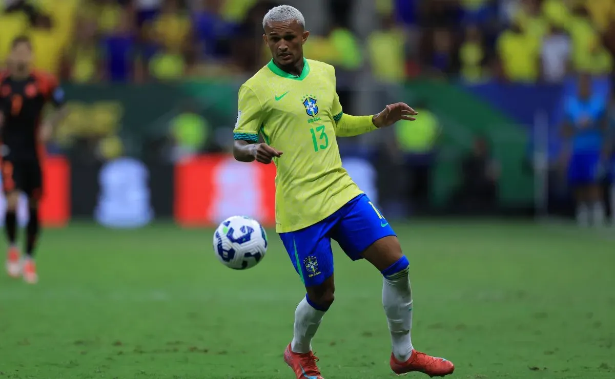 Flamengo define substituto e negocia contratação de Vinícius Tobias por R$ 32,5 milhões