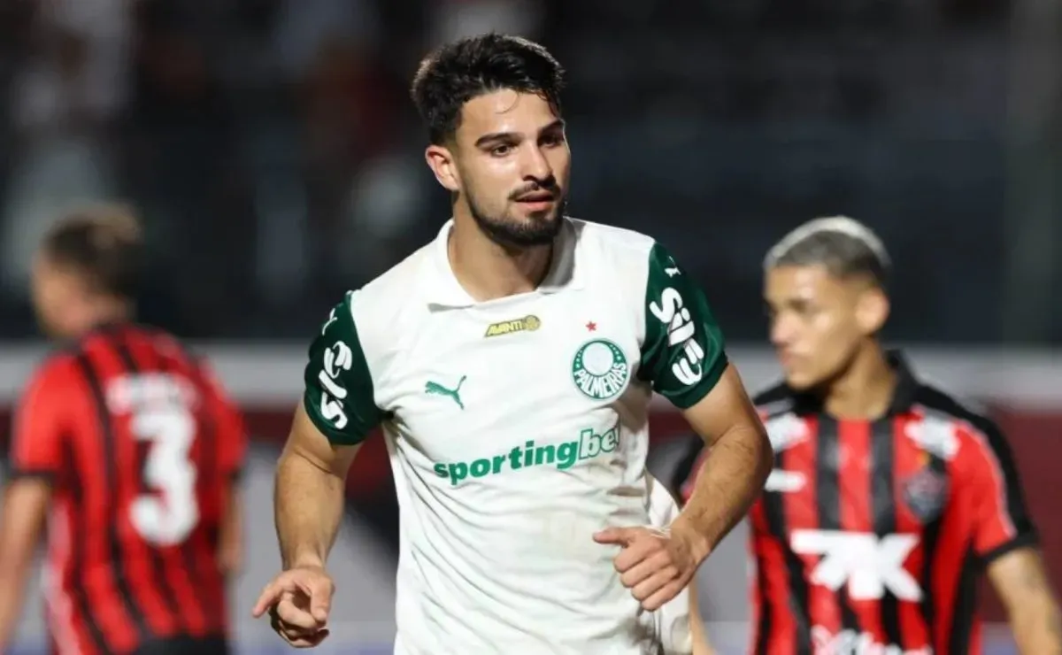 Flaco López supera Abel Ferreira e se torna artilheiro do Palmeiras em 2025