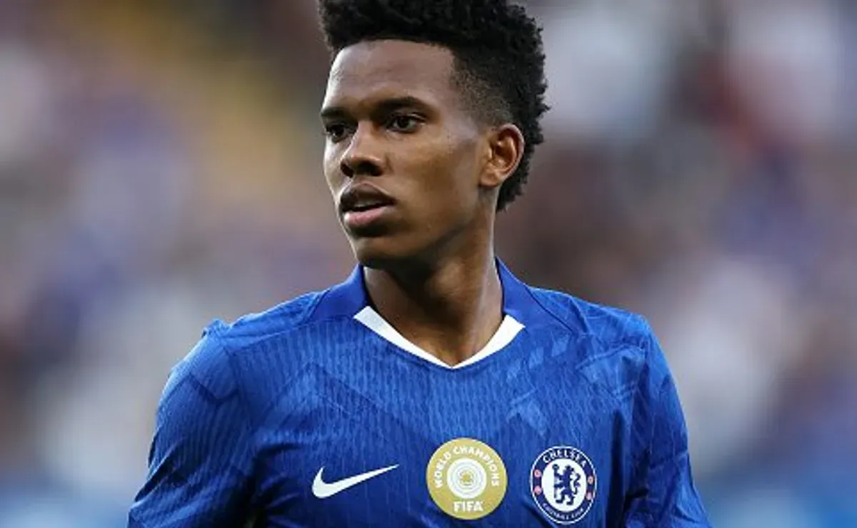 Ex-Palmeiras aposta em sucesso de Estêvão no Chelsea e elogia trabalho com Abel