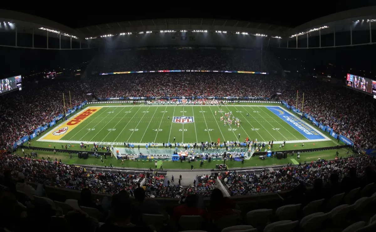 O GRAMADO ESTÁ BOM? Neo Química Arena recebe decisão da Copa do Brasil logo após jogo da NFL