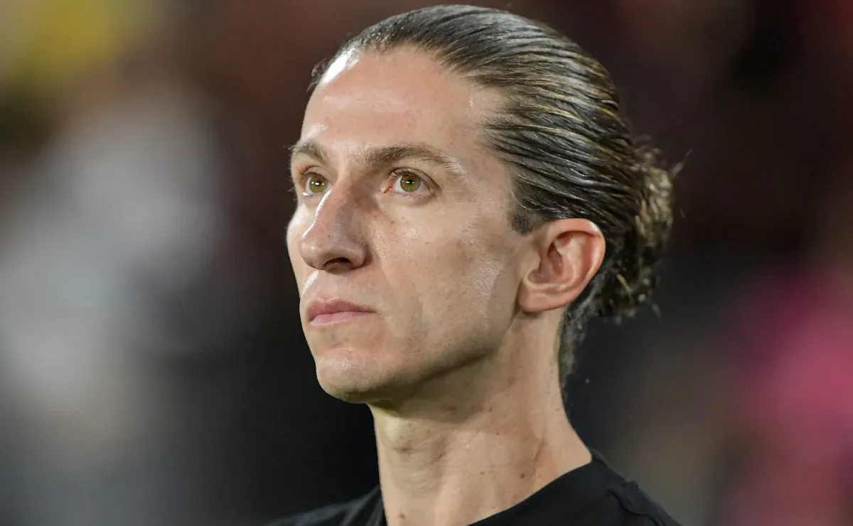 RENOVAÇÃO ENCAMINHADA? Flamengo se aproxima de acordo com Filipe Luís; Confira por quanto tempo