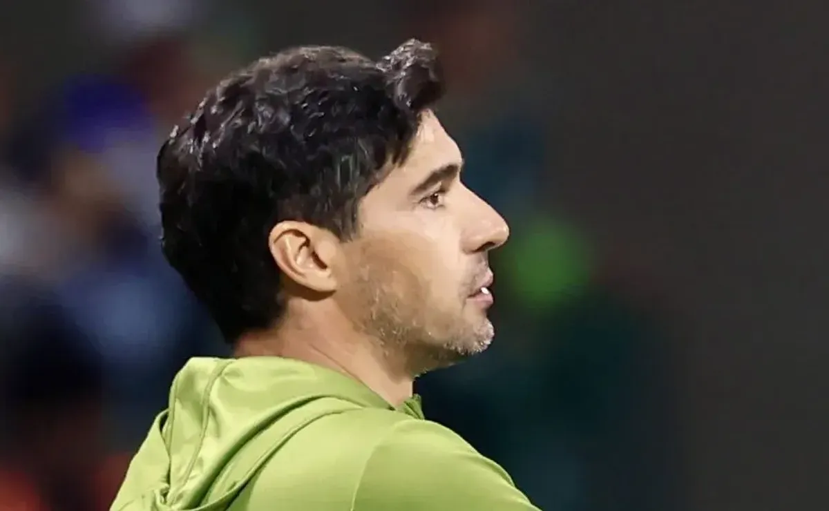 Abel Ferreira busca manter foco no Palmeiras antes do confronto com River Plate