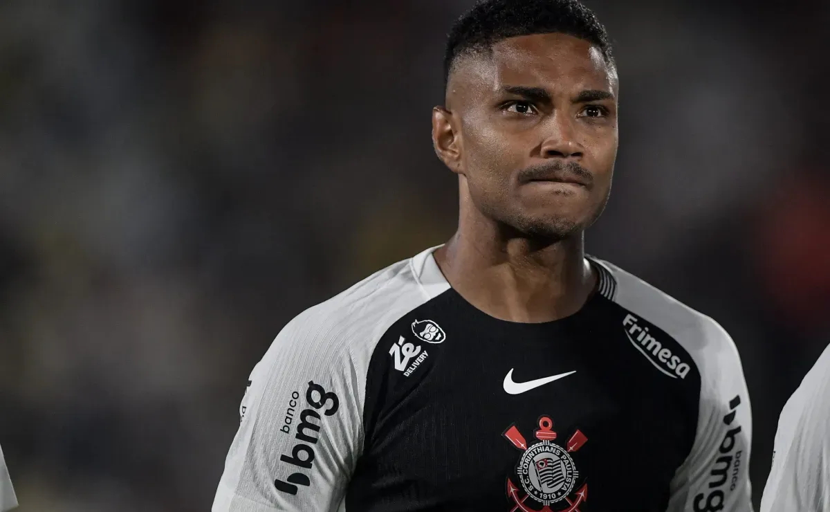 NOVO DONO DO ATAQUE? Vitinho ganha moral com Dorival e pode ser titular no Corinthians