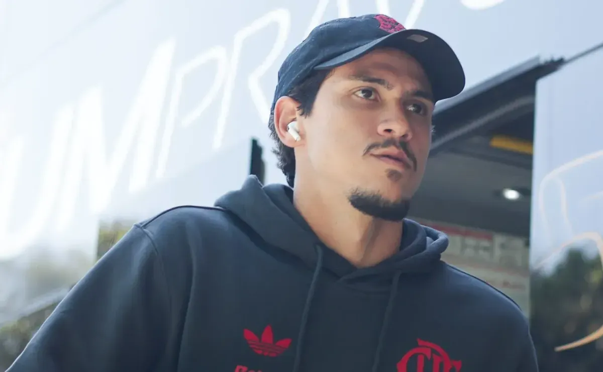 Pedro deve ganhar titularidade contra o Cruzeiro após ser reserva contra o Corinthians