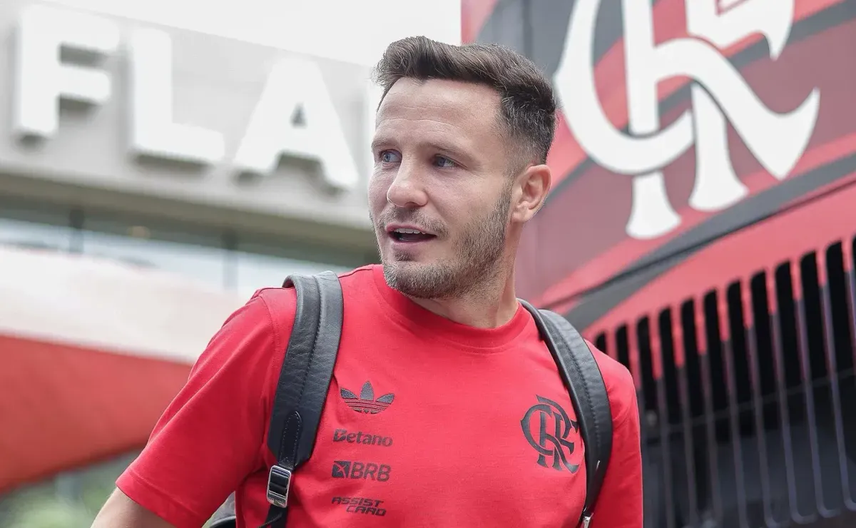 Saúl pede maior dedicação aos jogadores do Flamengo após empate com o Cruzeiro